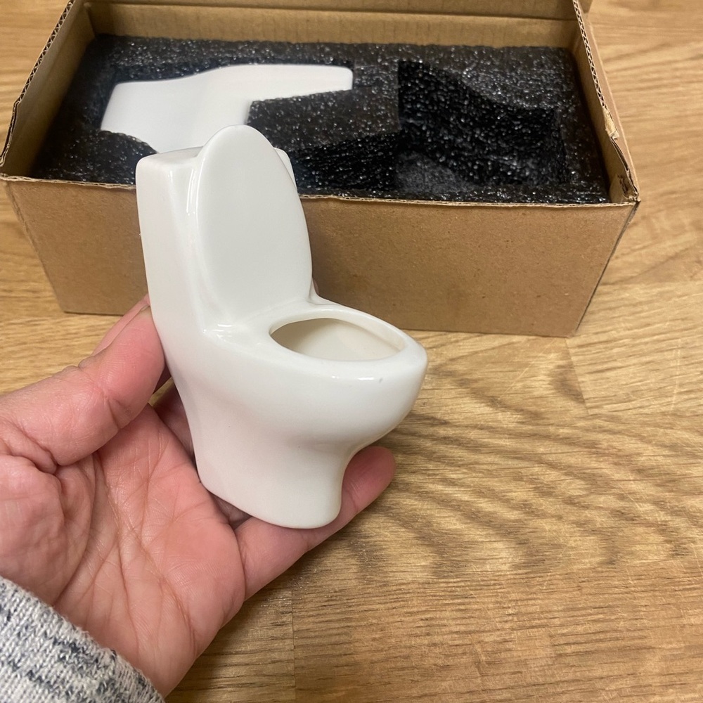 Set of toilet shot glasses